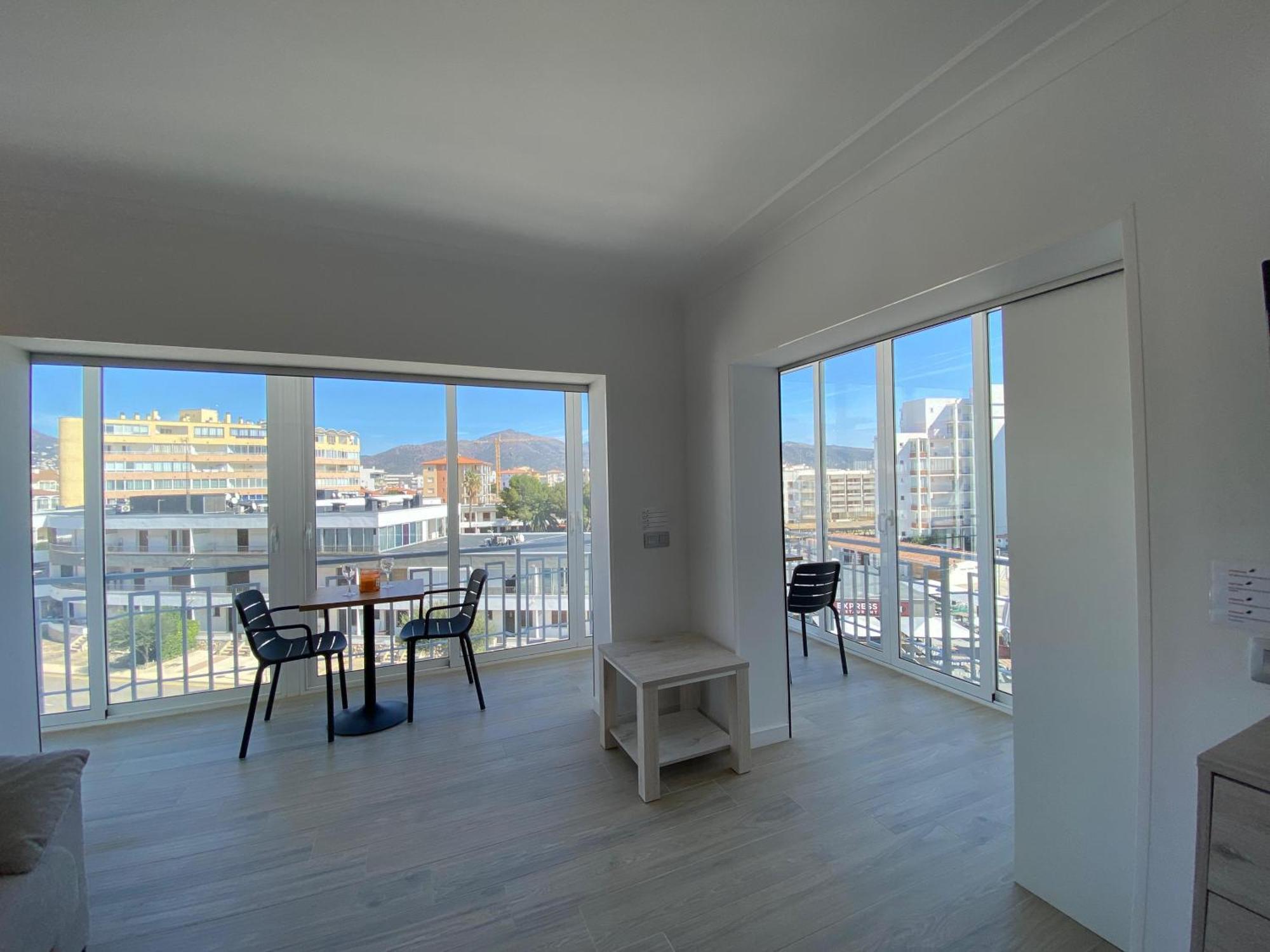Piso Solimar Росас Экстерьер фото